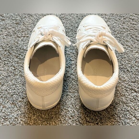 Banana Republic White Leather Sneakers with Snakeskin Detail Size 6.6 - Picture 6 of 10